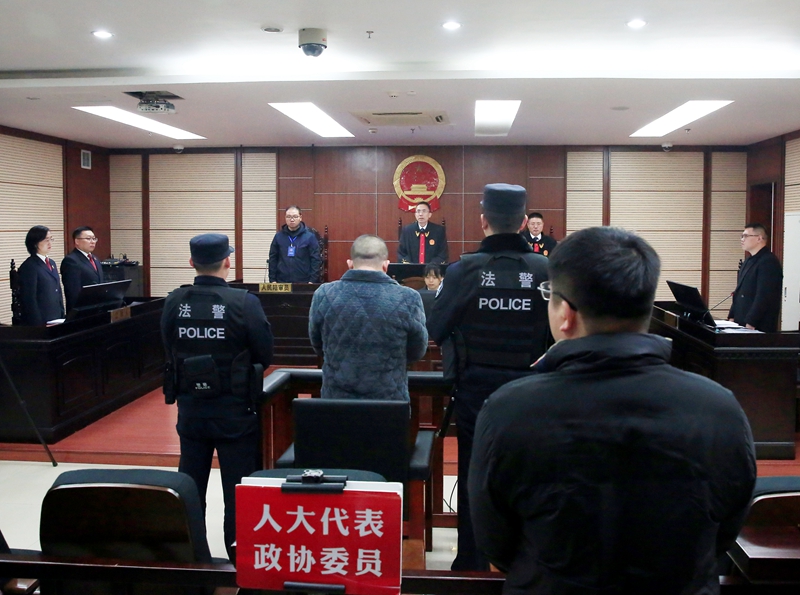 1.法檢兩長同庭履職，被告人因拒執獲刑.JPG